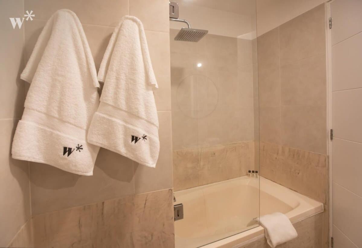 Sleek 2br In Miraflores Apartment